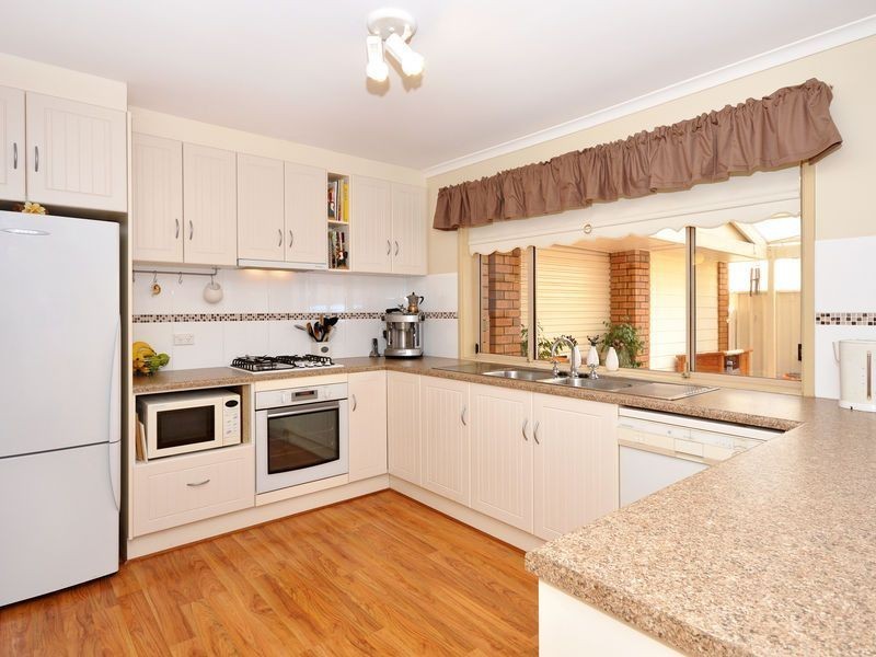 34 Monaco Circuit, Aberfoyle Park SA 5159