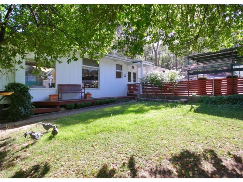 8 Deane Avenue, Belair SA 5052