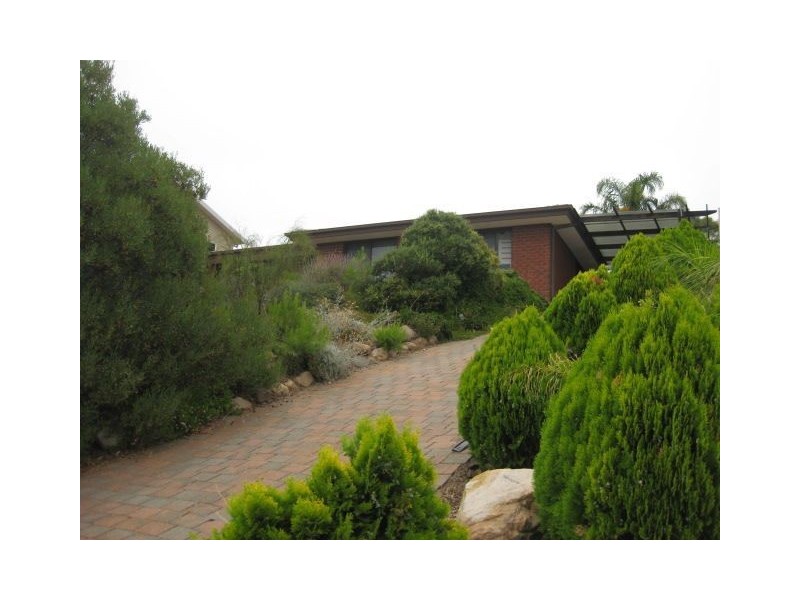 142 Perry Barr Road, Hallett Cove SA 5158