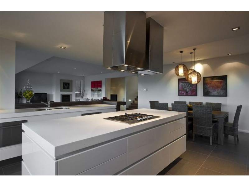 102 Highfield Drive, Craigburn Farm SA 5051