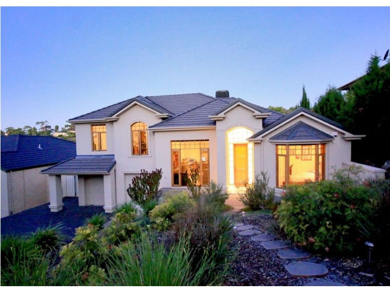 17 Sherwood Avenue, Bellevue Heights SA 5050