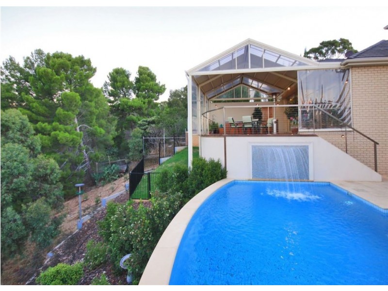 17 Sherwood Avenue, Bellevue Heights SA 5050