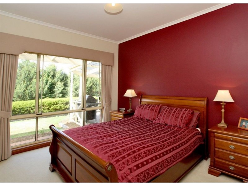 13 Sylvia Court, Coromandel Valley SA 5051