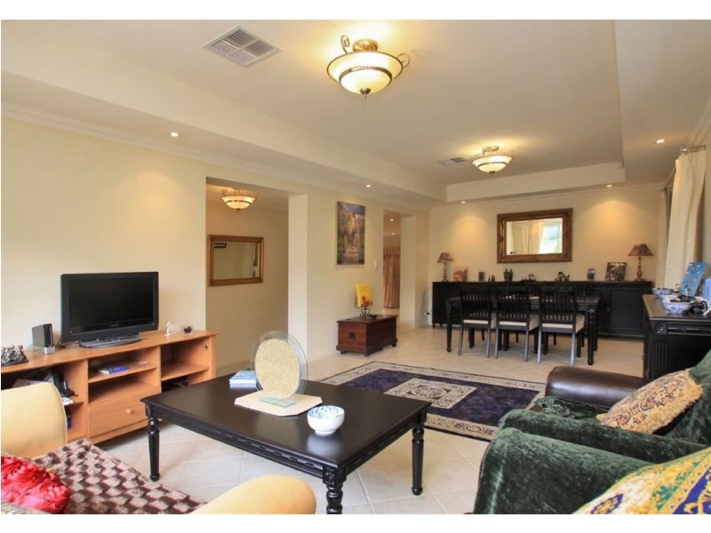 9 Dunsford Street, Craigburn Farm SA 5051