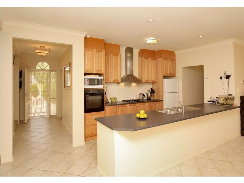 9 Dunsford Street, Craigburn Farm SA 5051