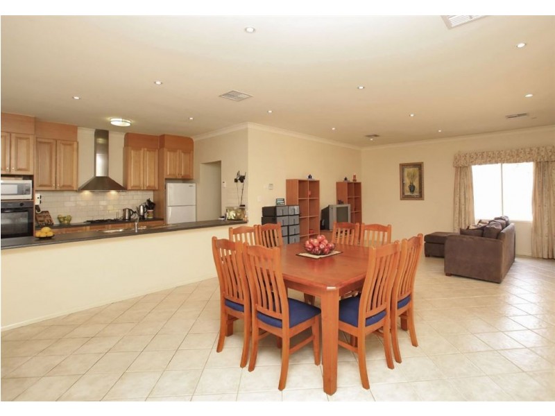 9 Dunsford Street, Craigburn Farm SA 5051