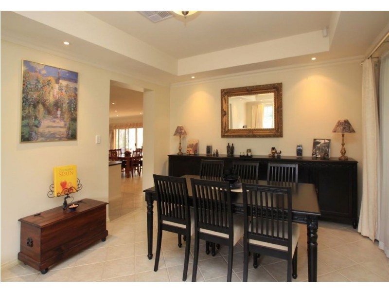 9 Dunsford Street, Craigburn Farm SA 5051