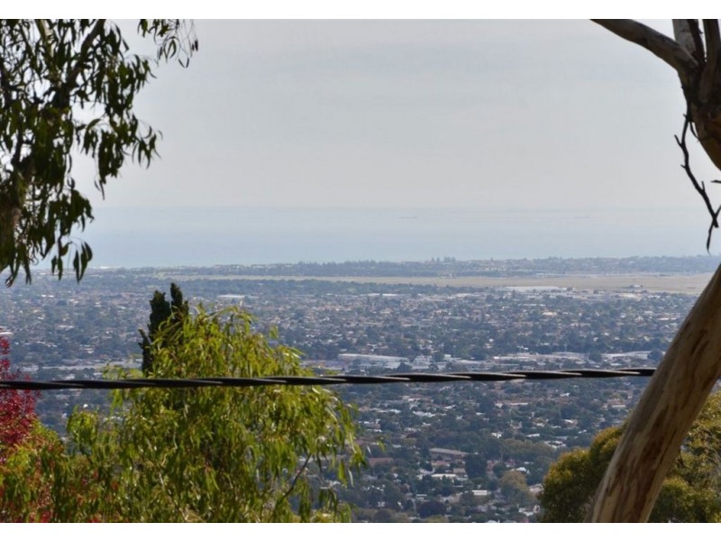 3 Winding Way, Belair SA 5052