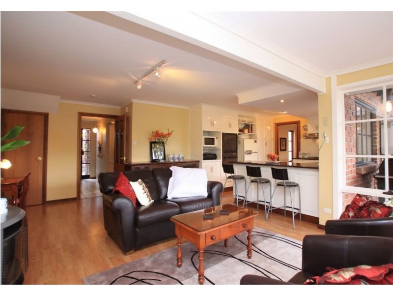 103 Gloucester Avenue, Belair SA 5052