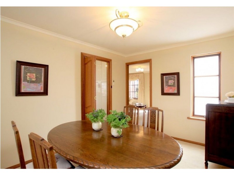 103 Gloucester Avenue, Belair SA 5052