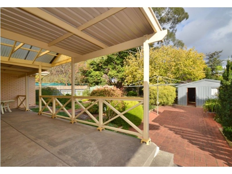21 Highland Drive, Bellevue Heights SA 5050