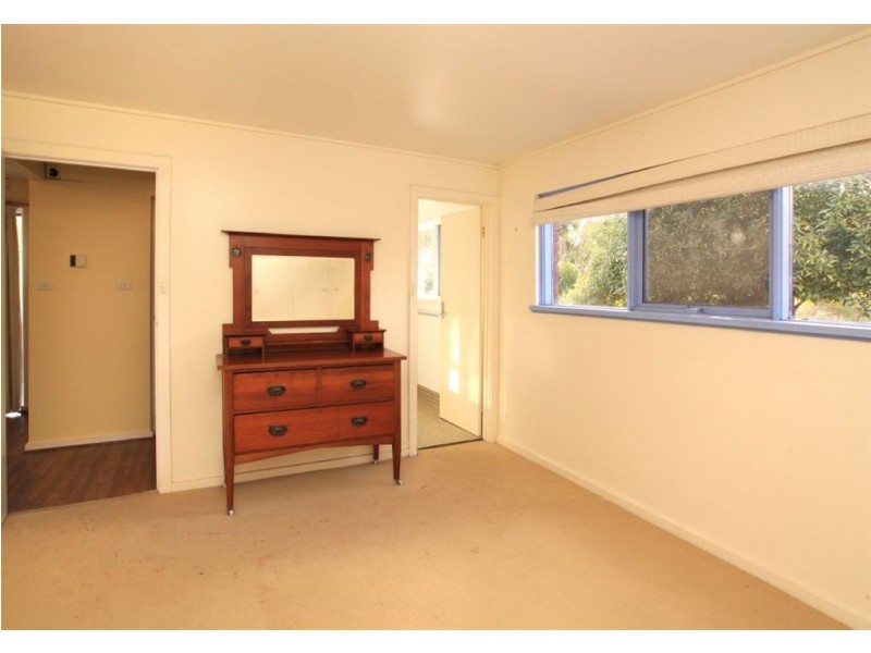 1 Avondale Road, Coromandel Valley SA 5051