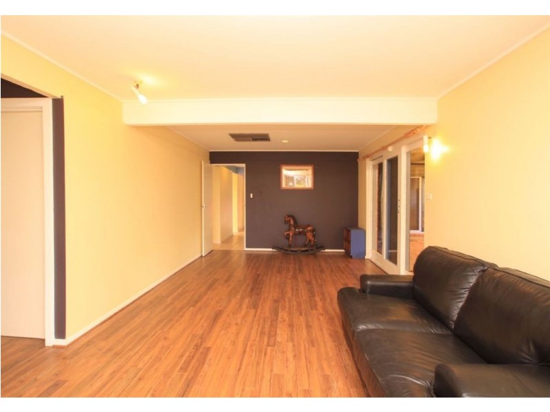 1 Avondale Road, Coromandel Valley SA 5051