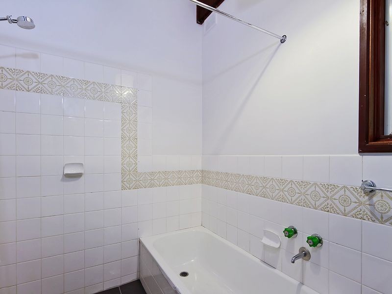 9 Banksia Drive, Bridgewater SA 5155