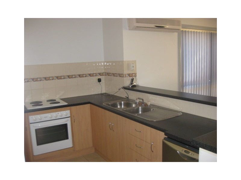 4 White Crescent, Seacombe Gardens SA 5047