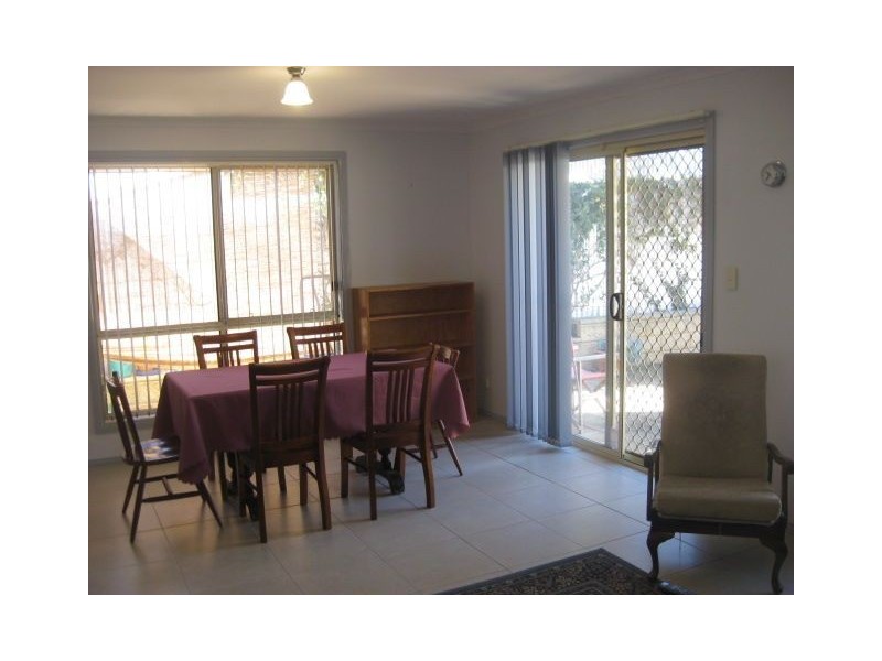 4 White Crescent, Seacombe Gardens SA 5047