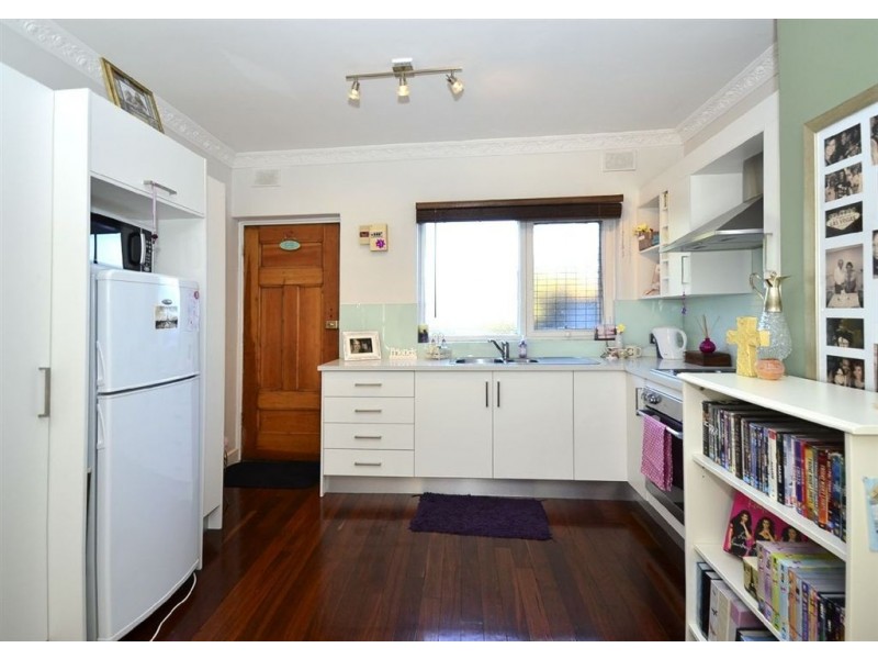 1/8A Jervois Street, Glenelg North SA 5045