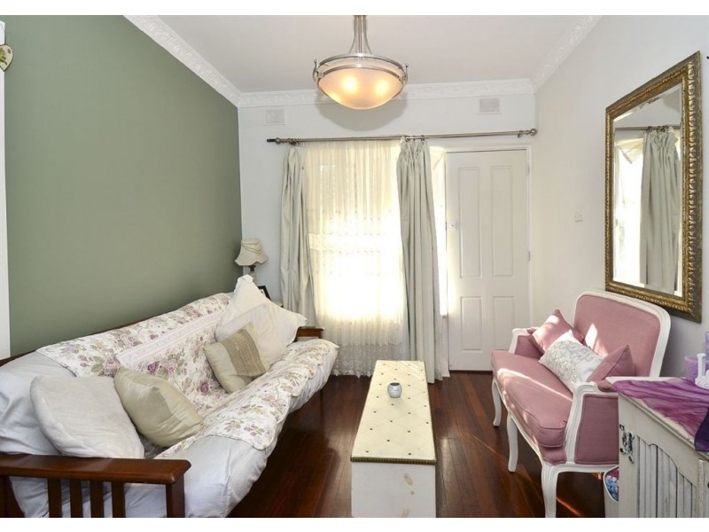 1/8A Jervois Street, Glenelg North SA 5045