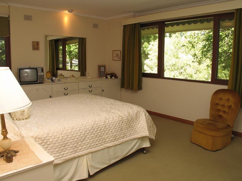 2 Redgum Drive, Belair SA 5052