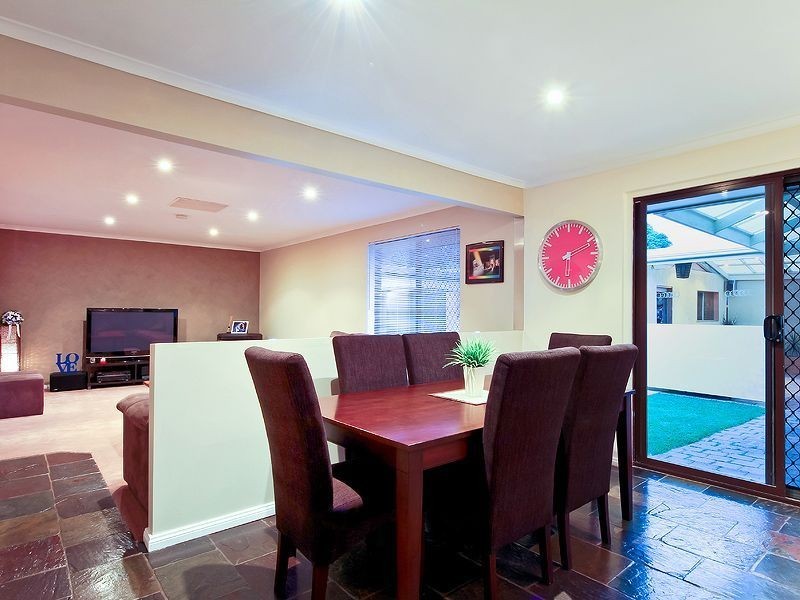 4 Woodham Court, Aberfoyle Park SA 5159