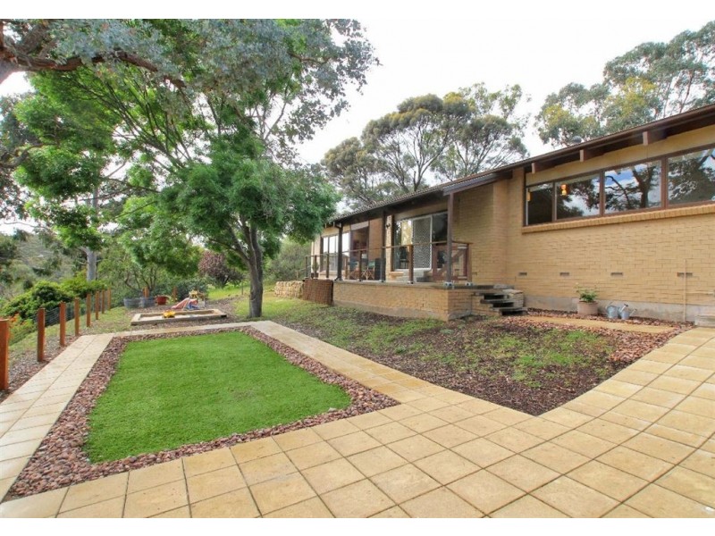 12 Baeckea Place, Eden Hills SA 5050