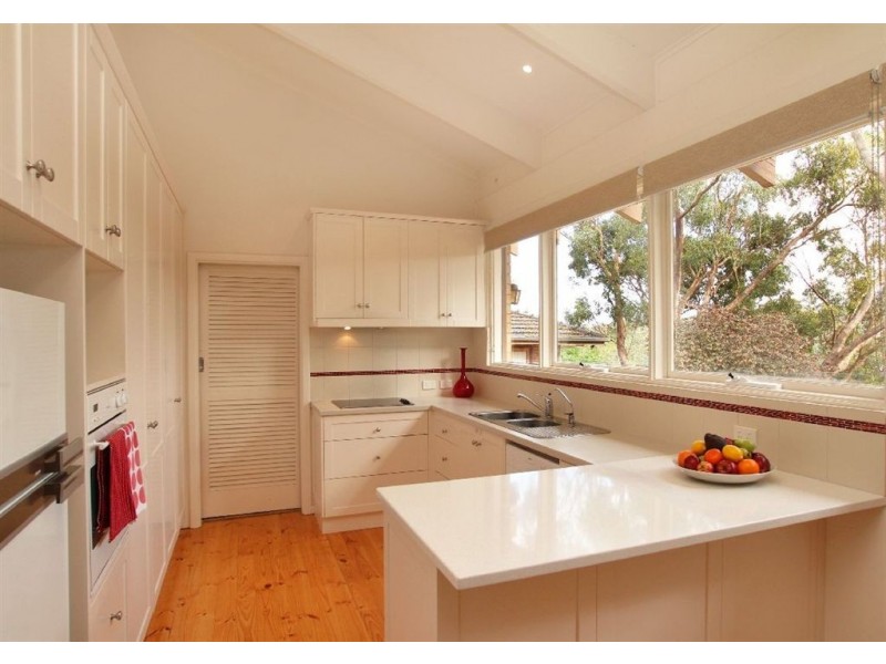 12 Baeckea Place, Eden Hills SA 5050