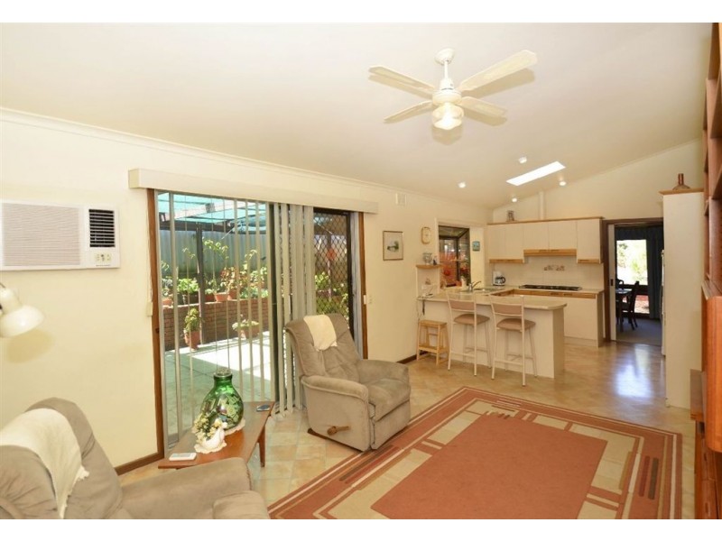 12 The Boulevard, Bellevue Heights SA 5050