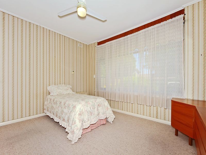 13 Cairns Avenue, Warradale SA 5046