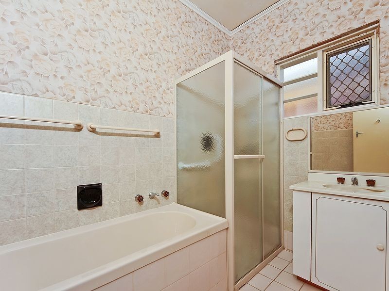 13 Cairns Avenue, Warradale SA 5046