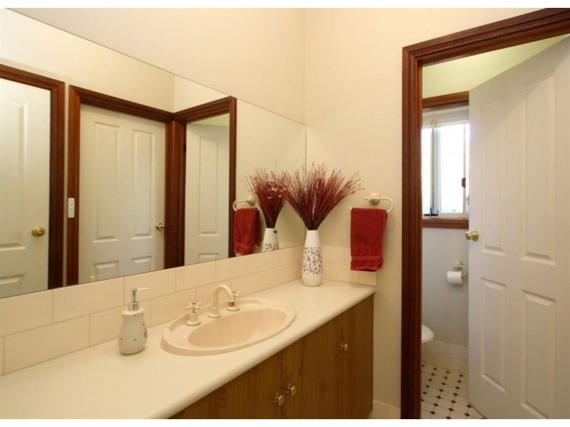 13 Sylvia Court, Coromandel Valley SA 5051