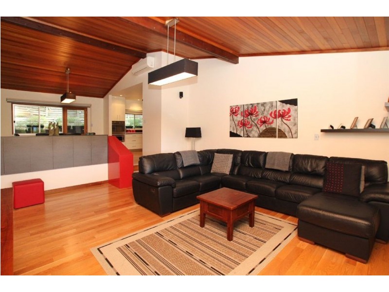 24 Sun Valley Drive, Glenalta SA 5052