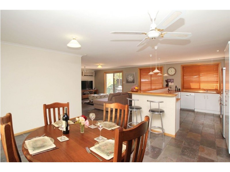 18 Downer Avenue, Blackwood SA 5051