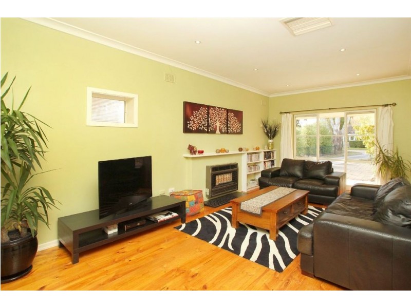 16 Gothic Road, Bellevue Heights SA 5050