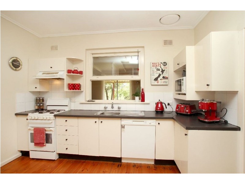 16 Gothic Road, Bellevue Heights SA 5050