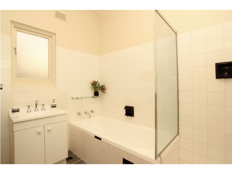 16 Gothic Road, Bellevue Heights SA 5050