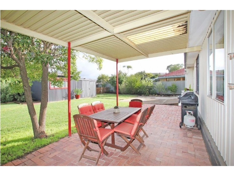 16 Gothic Road, Bellevue Heights SA 5050