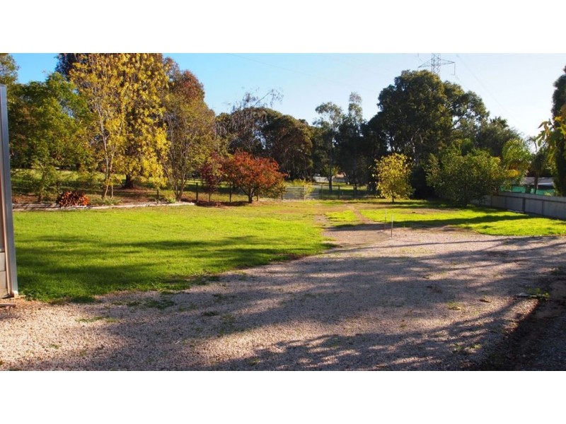 22a & 22b Dew Street, Aberfoyle Park SA 5159