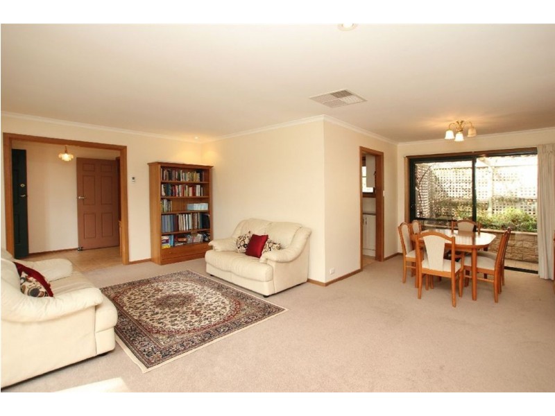 1 Currawong Crescent, Coromandel Valley SA 5051