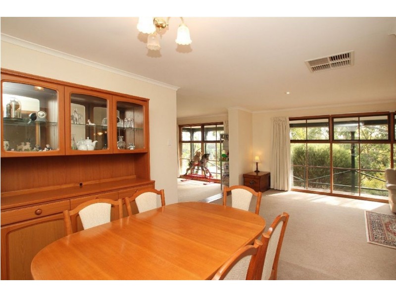 1 Currawong Crescent, Coromandel Valley SA 5051