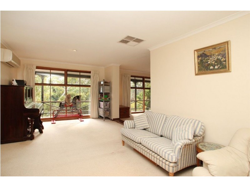 1 Currawong Crescent, Coromandel Valley SA 5051