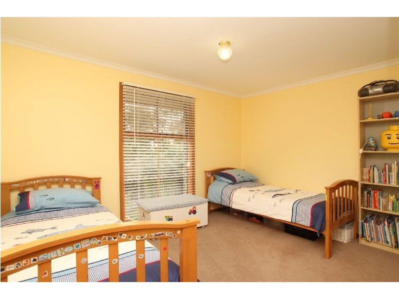 1 Currawong Crescent, Coromandel Valley SA 5051