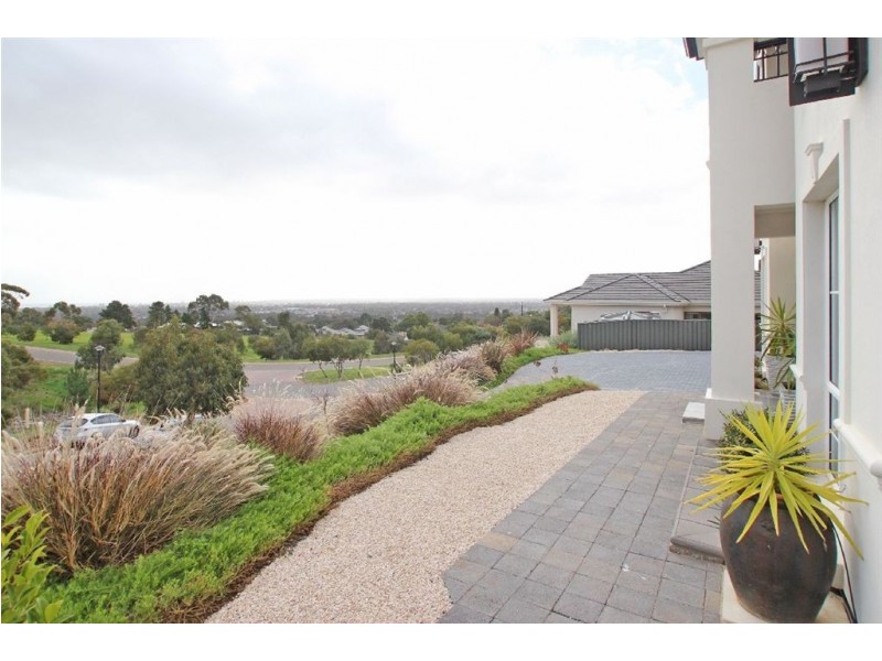 3 Sparrowhawk Lane, Darlington SA 5047