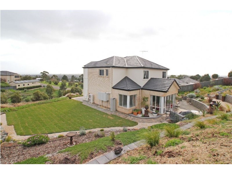 3 Sparrowhawk Lane, Darlington SA 5047