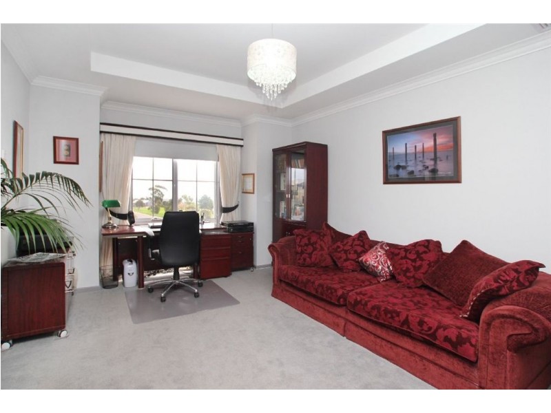 3 Sparrowhawk Lane, Darlington SA 5047