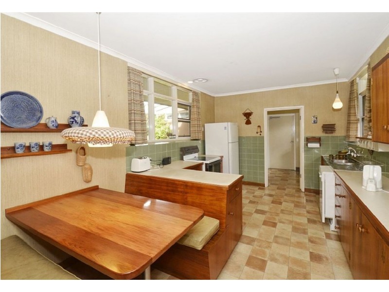 24 Californian Crescent, Glenalta SA 5052