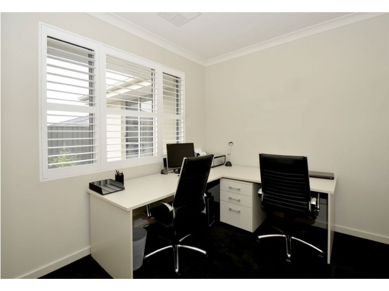 32 Brookman Crescent, Craigburn Farm SA 5051