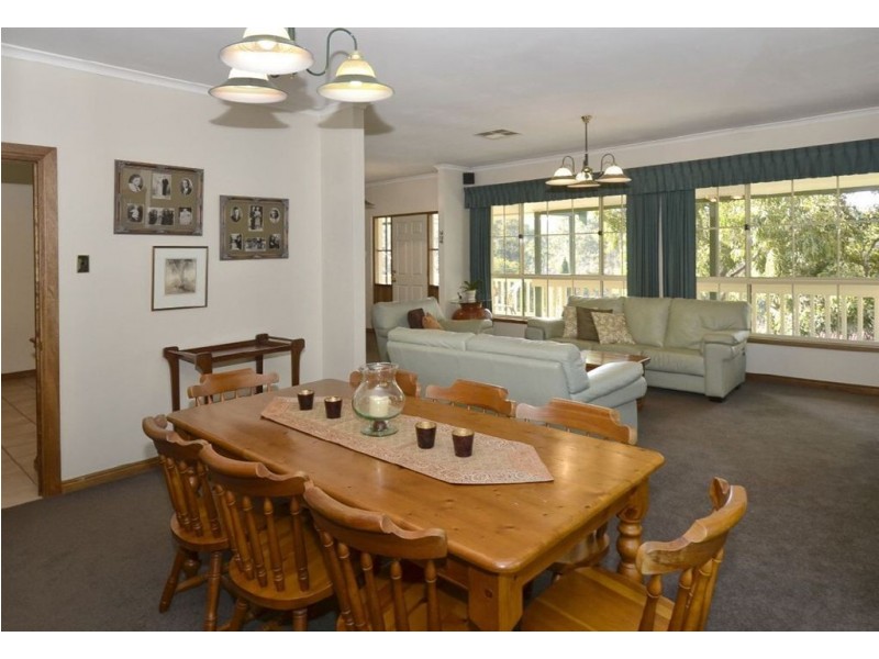 16 Sun Valley Drive, Glenalta SA 5052