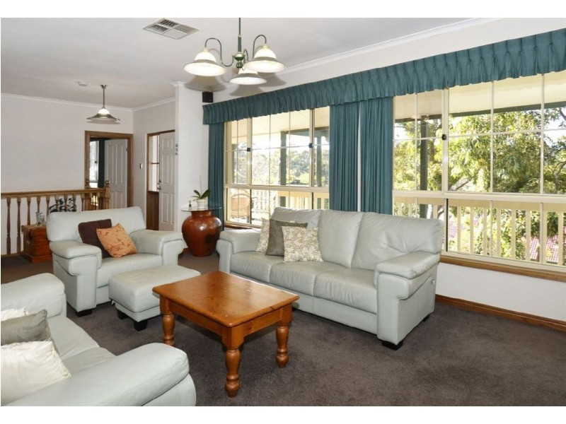 16 Sun Valley Drive, Glenalta SA 5052