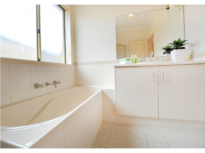 8 Verdelho Street, Craigburn Farm SA 5051