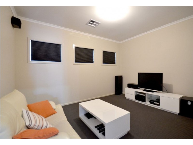 10 Rogerson Circuit, Craigburn Farm SA 5051